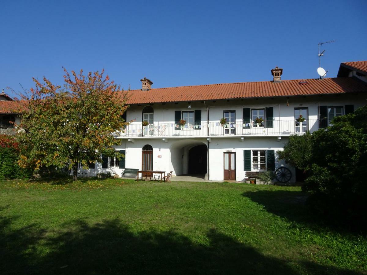 La Casa Del Movimento Lento Bed & Breakfast Roppolo Exterior photo